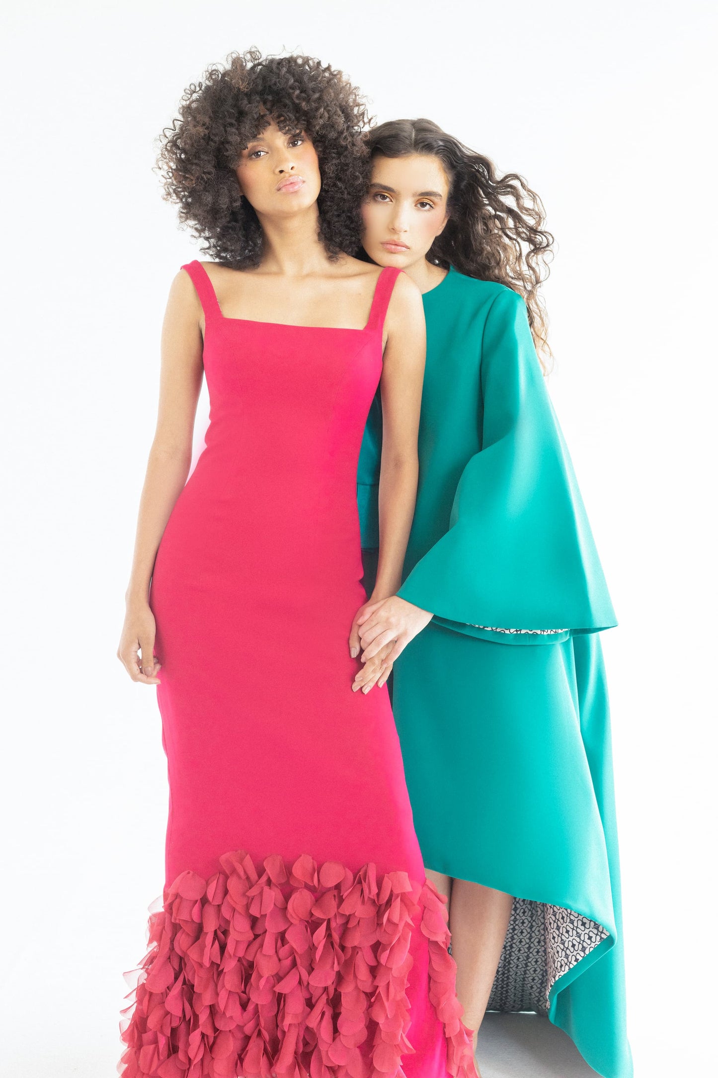 HIGH-LOW SLEEVELESS CREPE DRESS