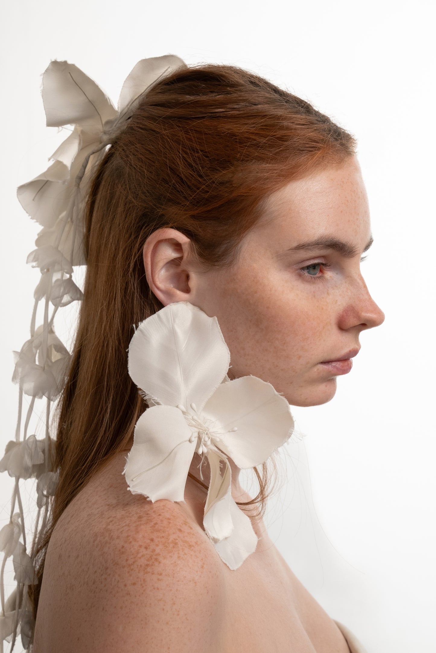 TAFETTA FLOWER HEADPIECE