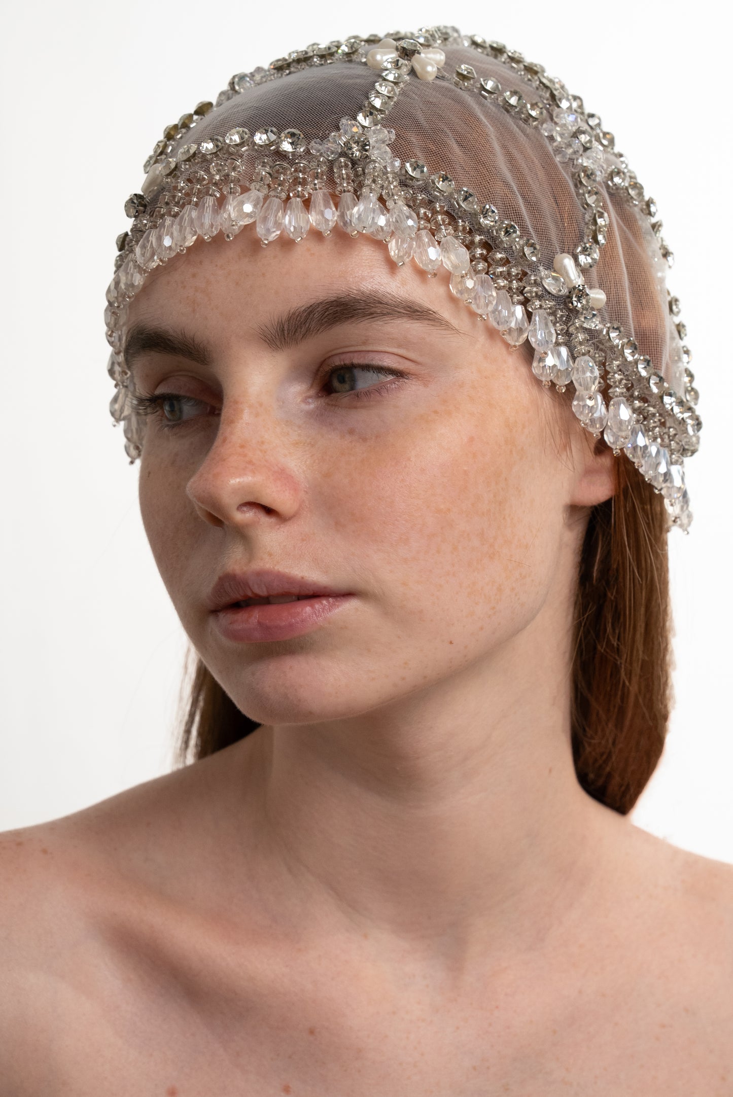 EMBROIDERED HEADPIECE