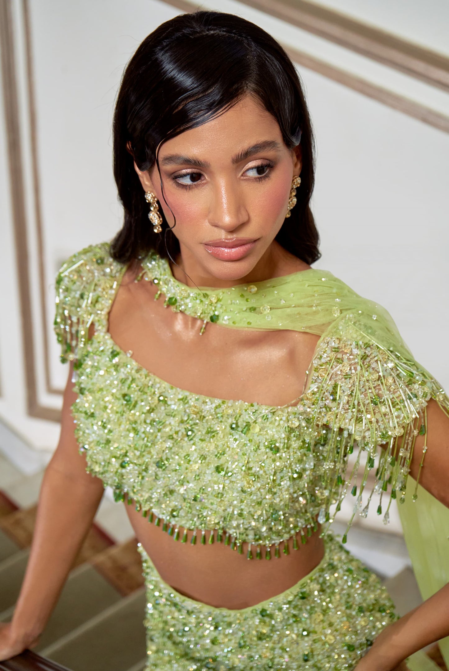 LOOK 2