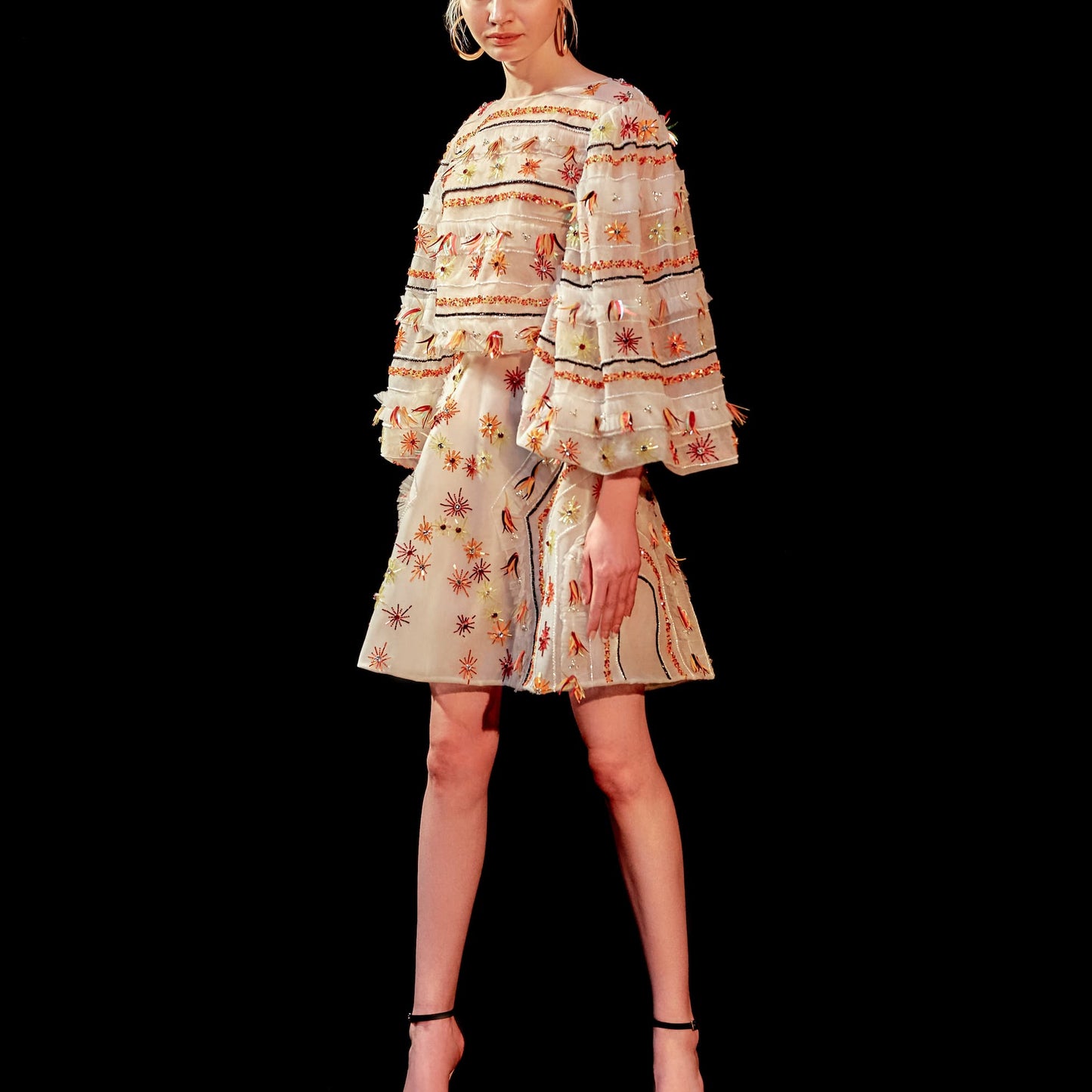 LOOK 4