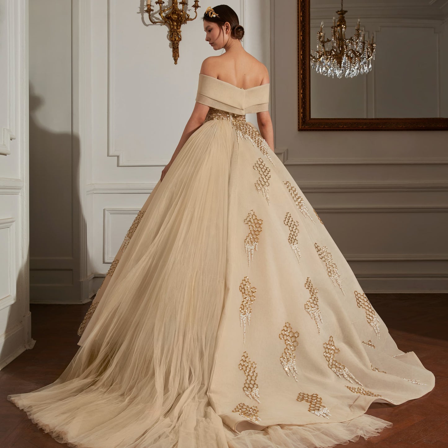 LOOK 12