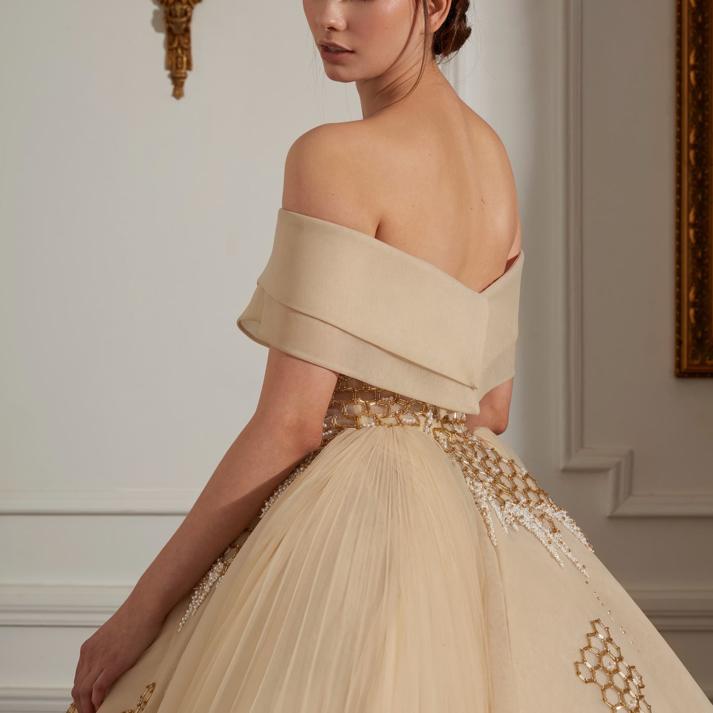 LOOK 12