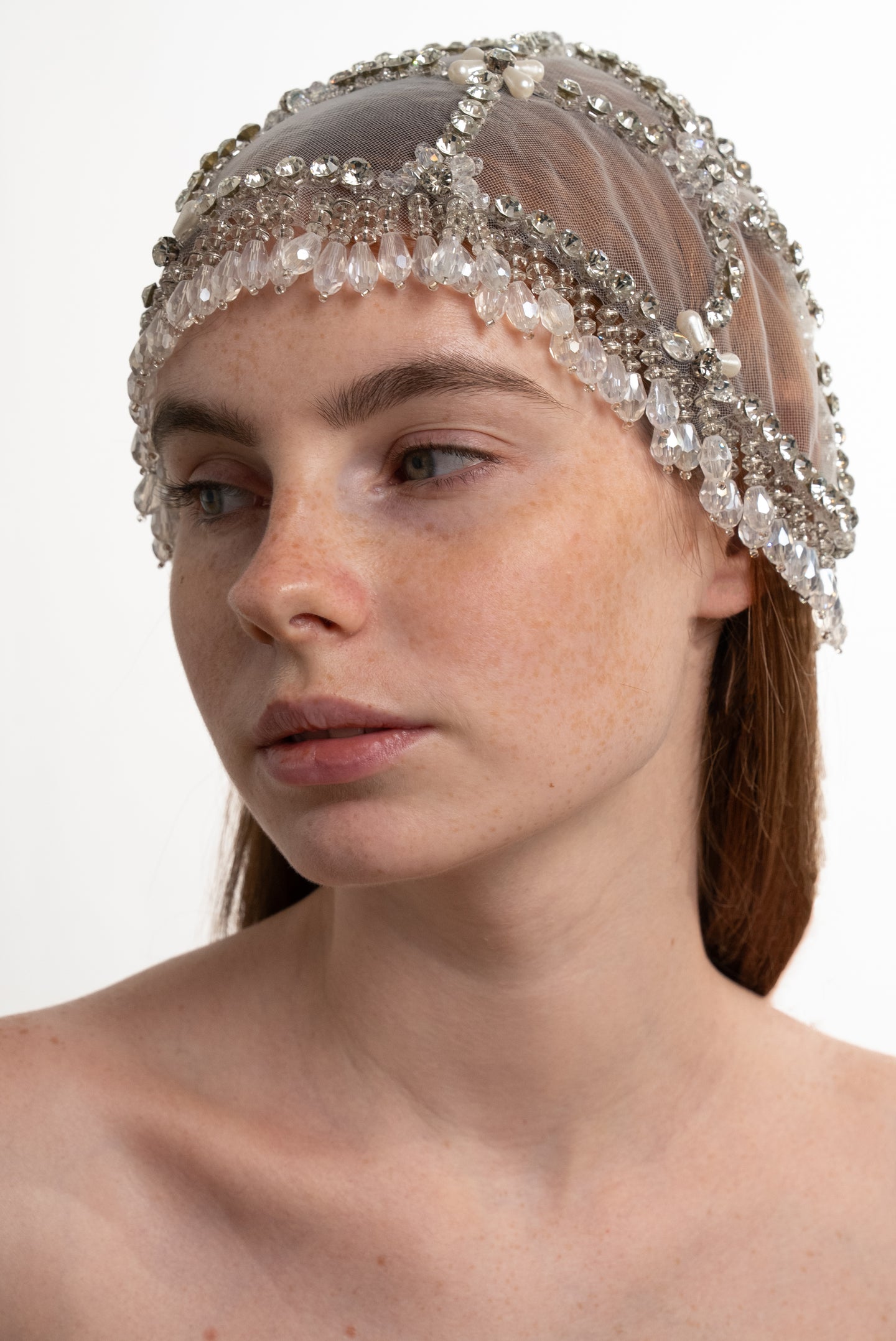 EMBROIDERED HEADPIECE