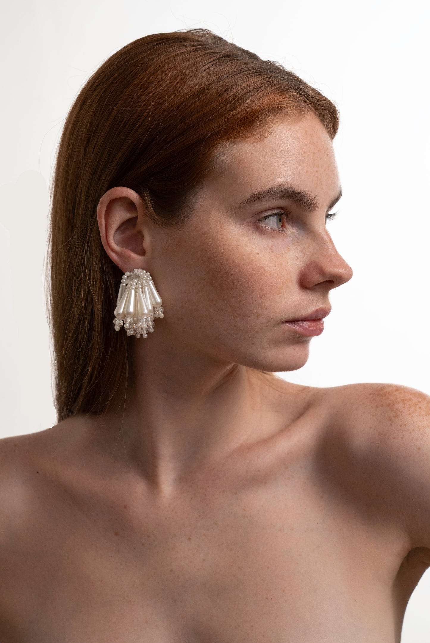 DANGLING MULTI-PEARL EARRINGS