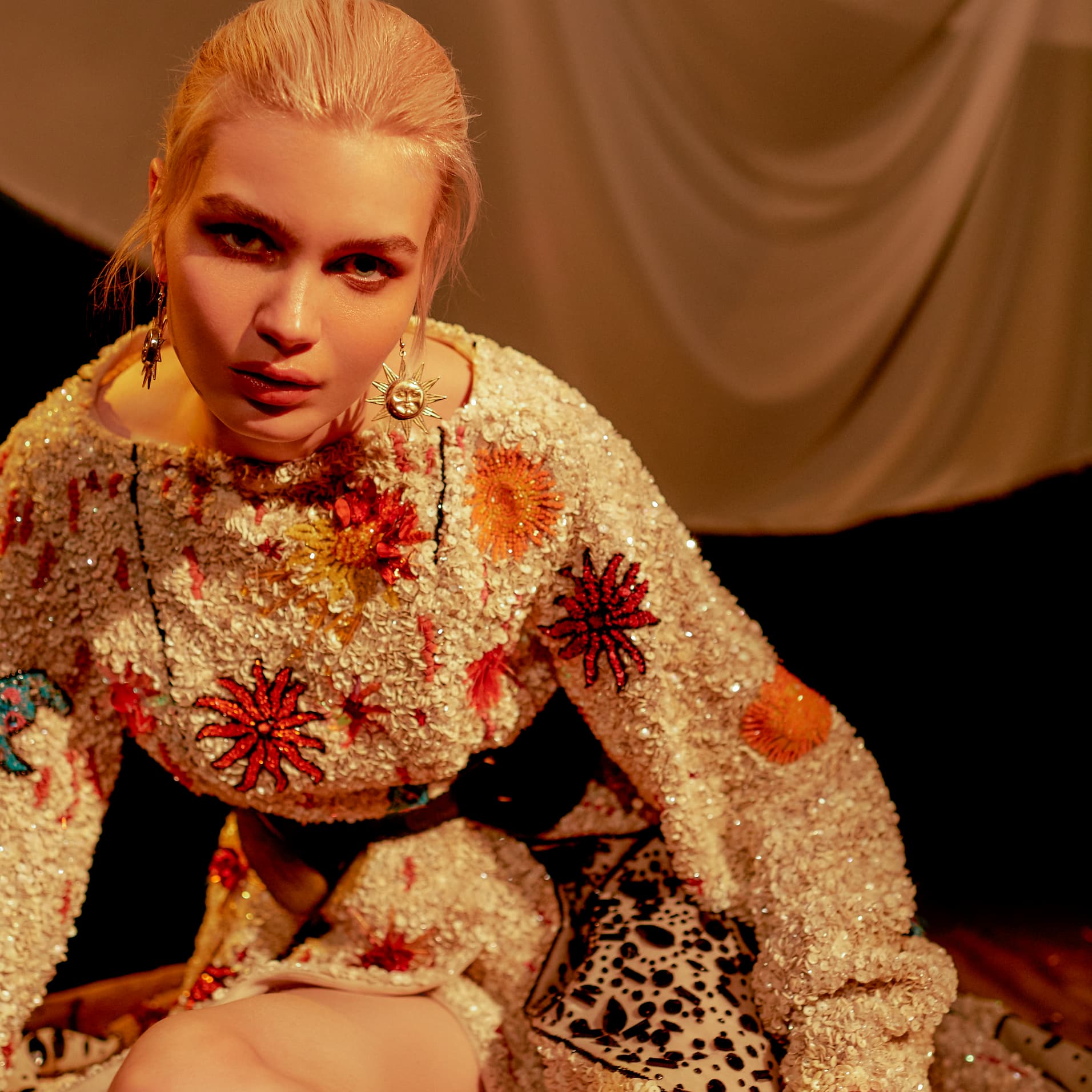 LOOK 10